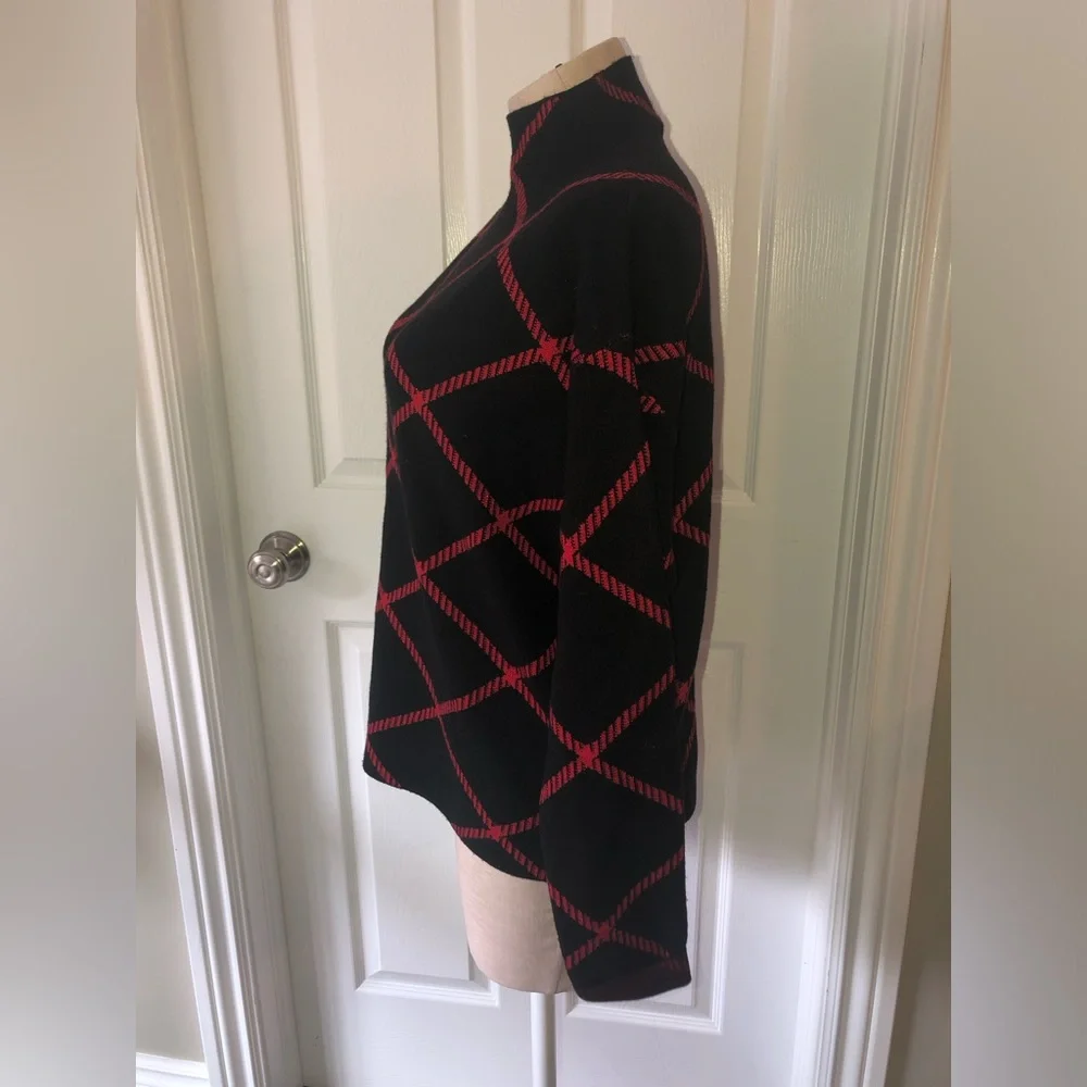 Tahari Black and Red Geometric Turtleneck Sweater - Picture 4 of 8
